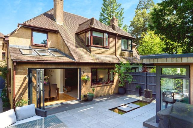 4 bed property, in Sandrock Road, £750,000