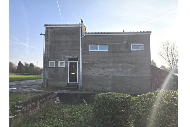 4 bed property, in 74A & 74B Birkrig, £30,000