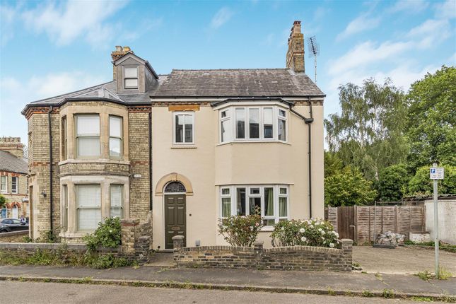 3 bed property, in Alpha Road, £650,000