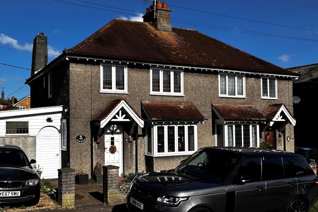 3 bed property, in Beaconsfield Road, £600,000