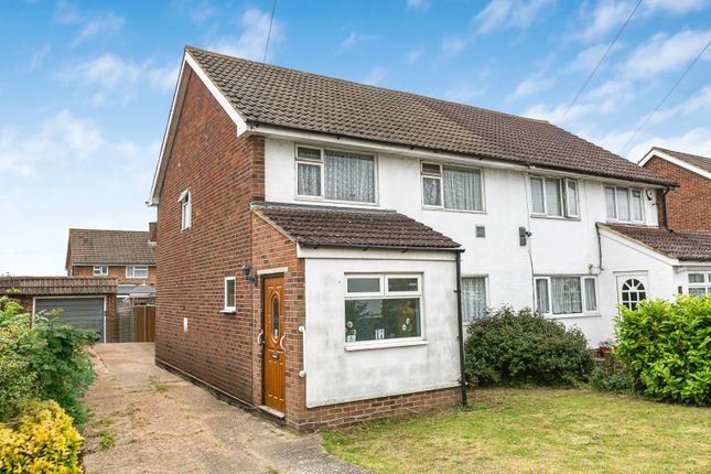 3 bed property, in Everest Road, £450,000