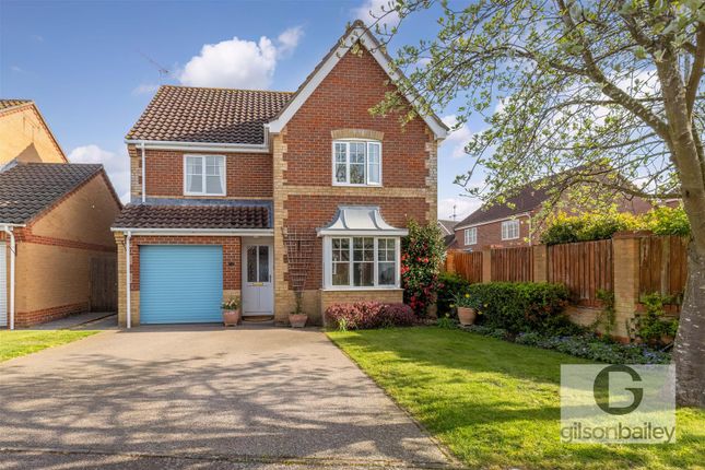 4 bed property, in Maidens Close, £400,000