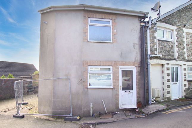 1 bed property, in Erw Hir, £100,000