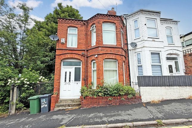 3 bed property, in Victoria Road, £85,000