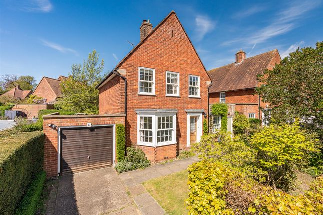 3 bed property, in Digswell Road, £850,000