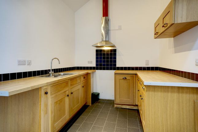 2 bed property, in Middleton Street, £69,950