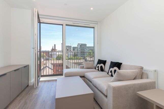 1 bed property, in The Barker, £200,000