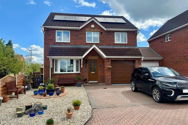 4 bed property, in St. Clares Court, £395,000