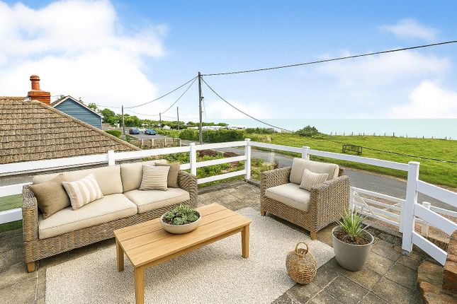4 bed property, in Old Dover Road, £600,000
