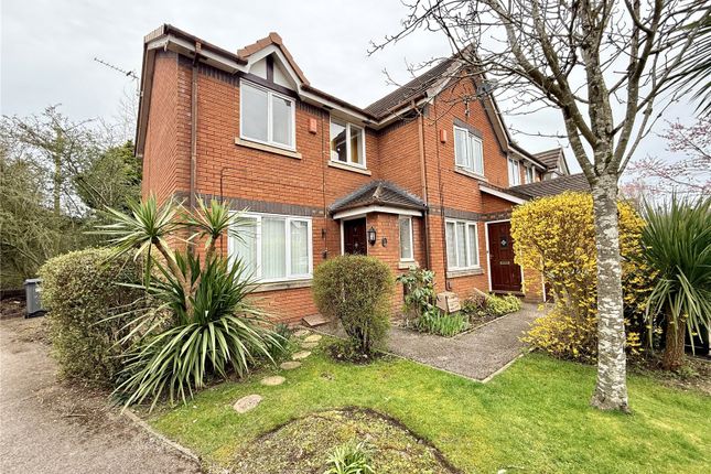 2 bed property, in St. Mary Close, £115,000