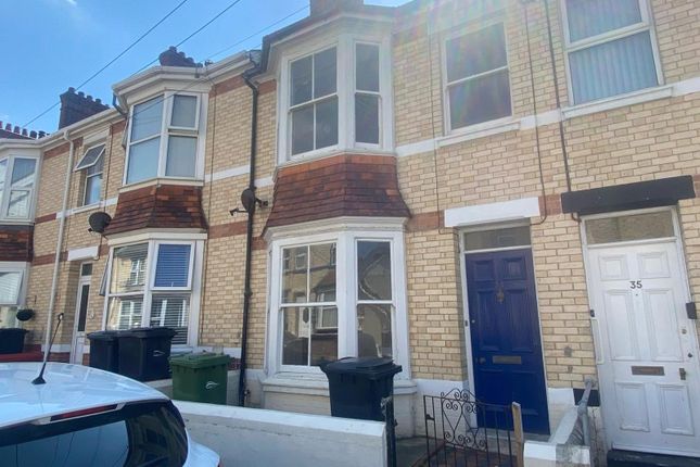 2 bed property, in King Edward Street, £195,000