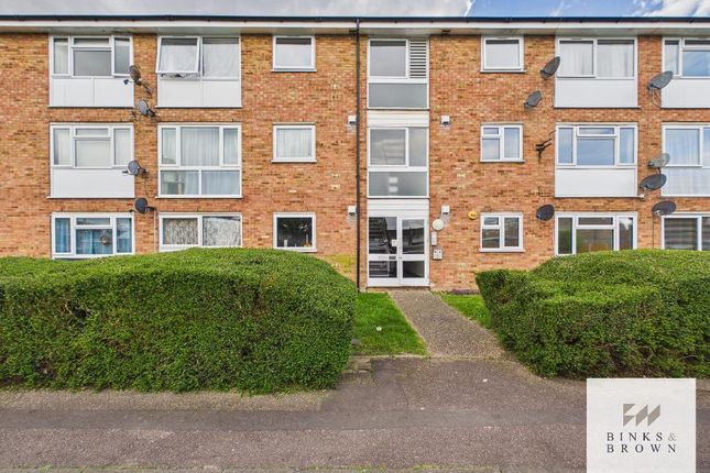 2 bed property, in Coronation Court, £175,000