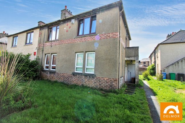 2 bed property, in Memorial Road, £64,950