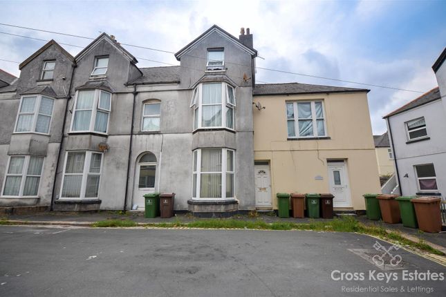 1 bed property, in Headland Park, £80,000