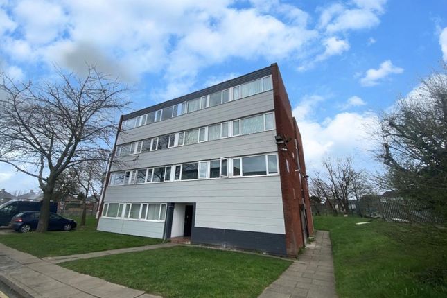 4 bed property, in St Marks Road, £99,000