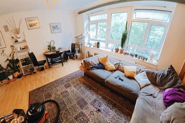 3 bed property, in Holly Park N4, £500,000