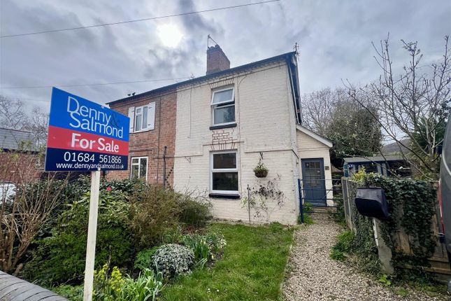 2 bed property, in Spring Gardens, £195,000