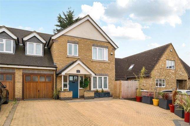 4 bed property, in The Villas, £1,200,000