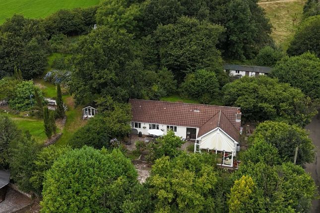 3 bed property, in Mountain Road, £600,000