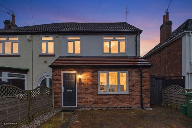 4 bed property, in Poultney Road, £350,000