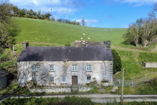 4 bed property, in Ciliau Aeron, £325,000