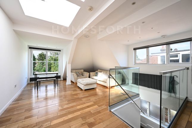 2 bed property, in Chatsworth Road, £625,000