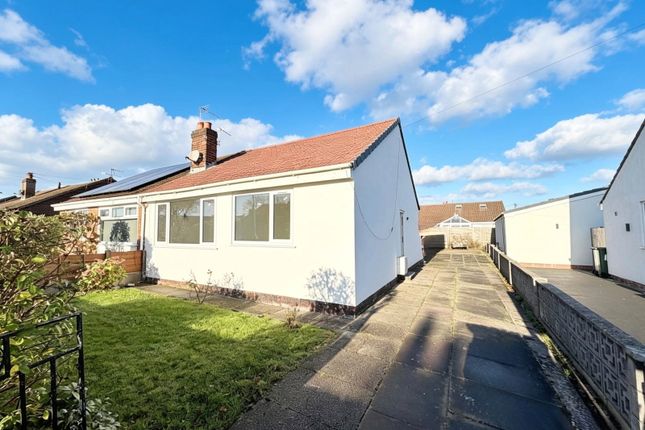 2 bed property, in Windermere Avenue, £250,000
