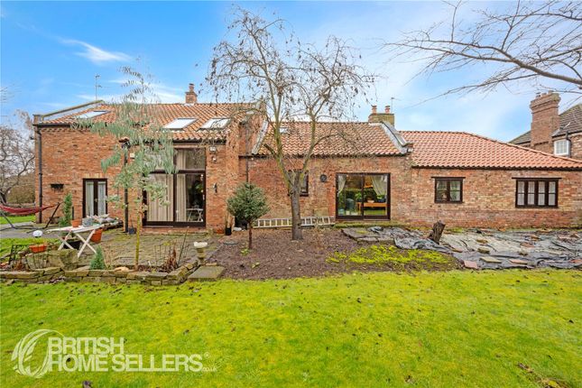 5 bed property, in High Street, £550,000