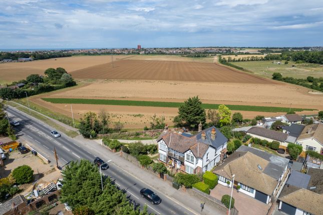 5 bed property, in Ramsgate Road, £600,000