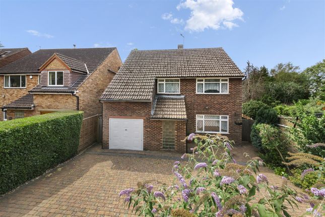 4 bed property, in West Common Road, £800,000