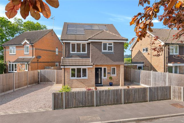 4 bed property, in Thepps Close, £700,000
