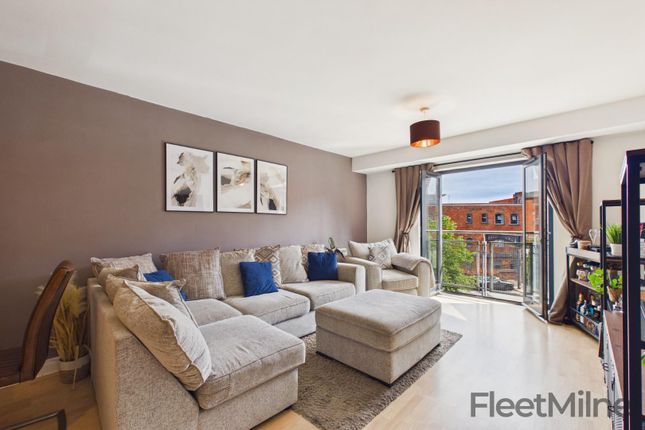 2 bed property, in Q Apartments, £210,000