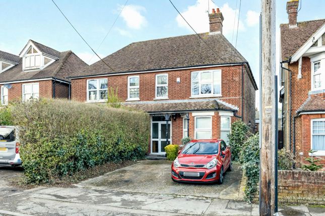 2 bed property, in Perryfield Road, £270,000