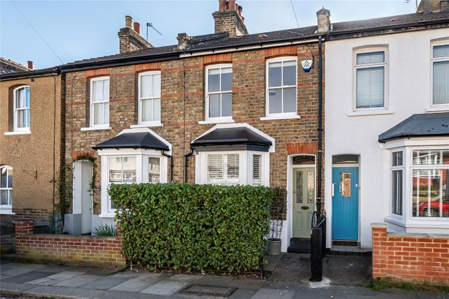 2 bed property, in Goat Lane, £425,000