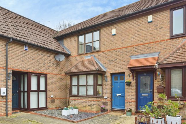 3 bed property, in Maybach Court, £275,000