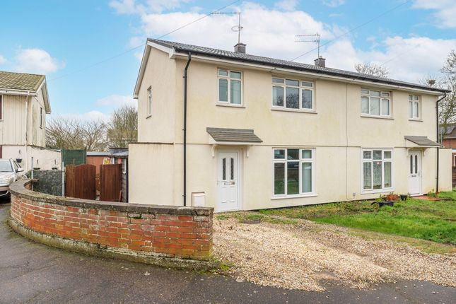 3 bed property, in Rachel Close, £215,000