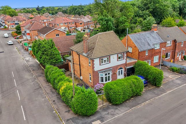 3 bed property, in Dunstall Avenue, £250,000