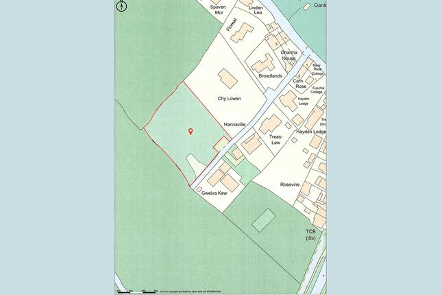 Studio, in Whitecross, £250,000