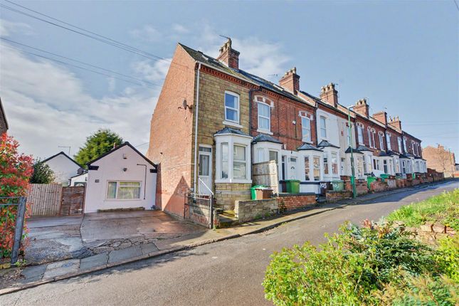 3 bed property, in Thorneywood Rise, £185,000