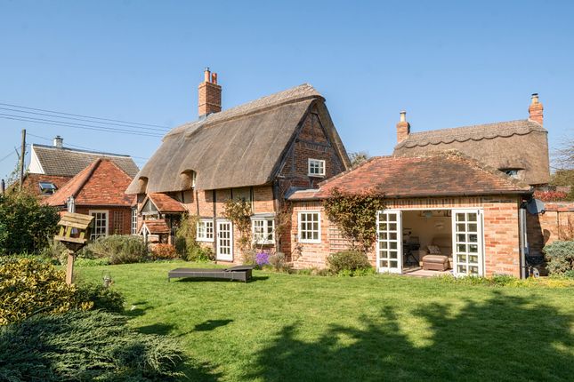 3 bed property, in Bridge Road, £750,000