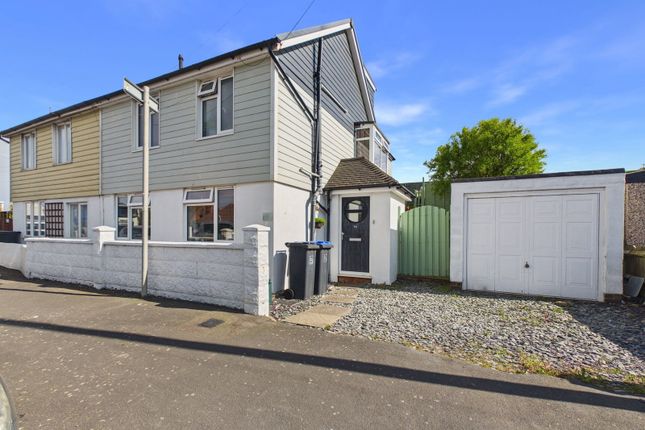4 bed property, in Brighton Road, £450,000