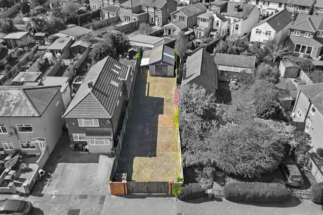 Studio, in Alexandra Road, £200,000