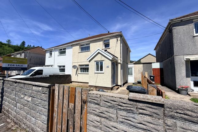 3 bed property, in Waun Avenue, £139,950