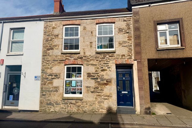 3 bed property, in Meneage Street, £250,000