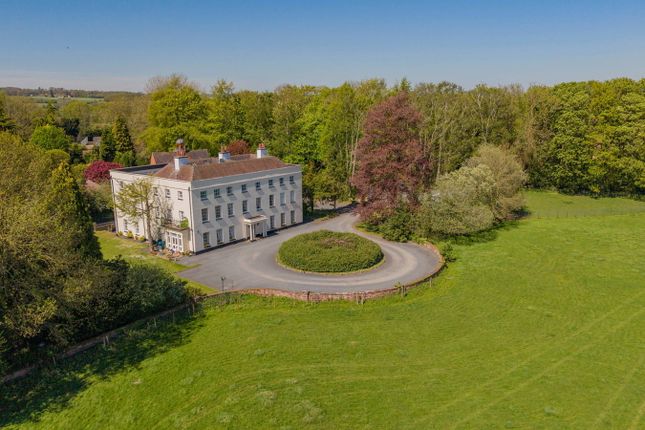 1 bed property, in Leaton Hall, £325,000