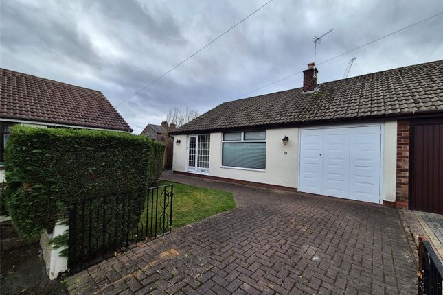 2 bed property, in Arlington Drive, £210,000