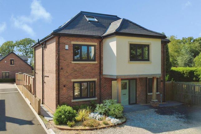 5 bed property, in Chelford Road, £795,000