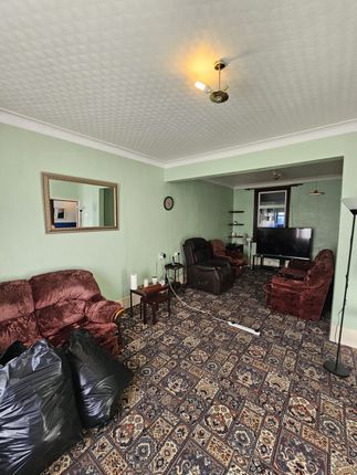 3 bed property, in London E7, £520,000