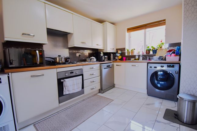 3 bed property, in Signals Drive, £260,000