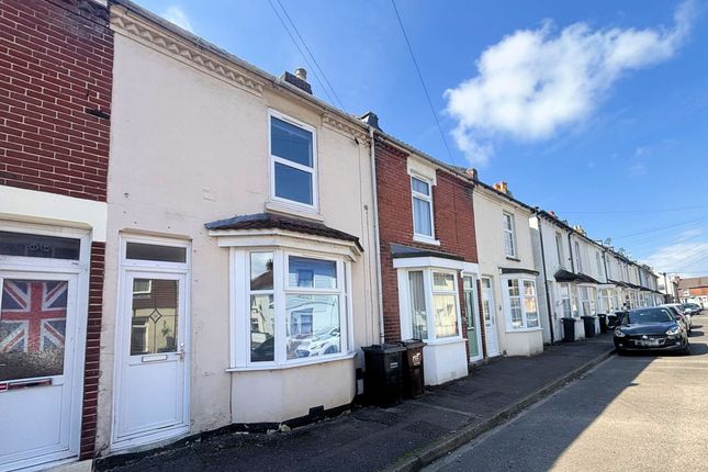 2 bed property, in Lavinia Road, £200,000